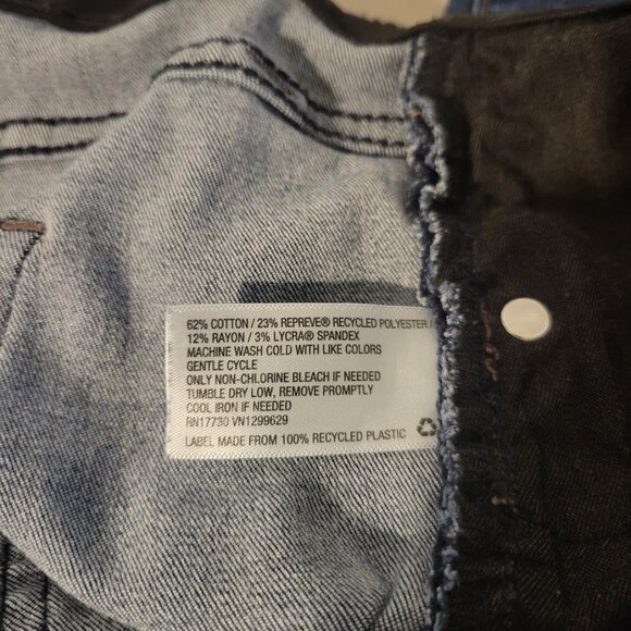 Ava &Viv Tapered Leg Jeans Size 26W 5 pocket jean - Picture 4 of 4